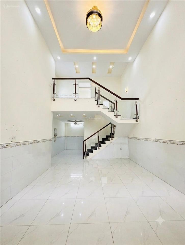 Bà điểm 50m2 sổ hồng riêng 3 tầng diện tích to giá rẻ