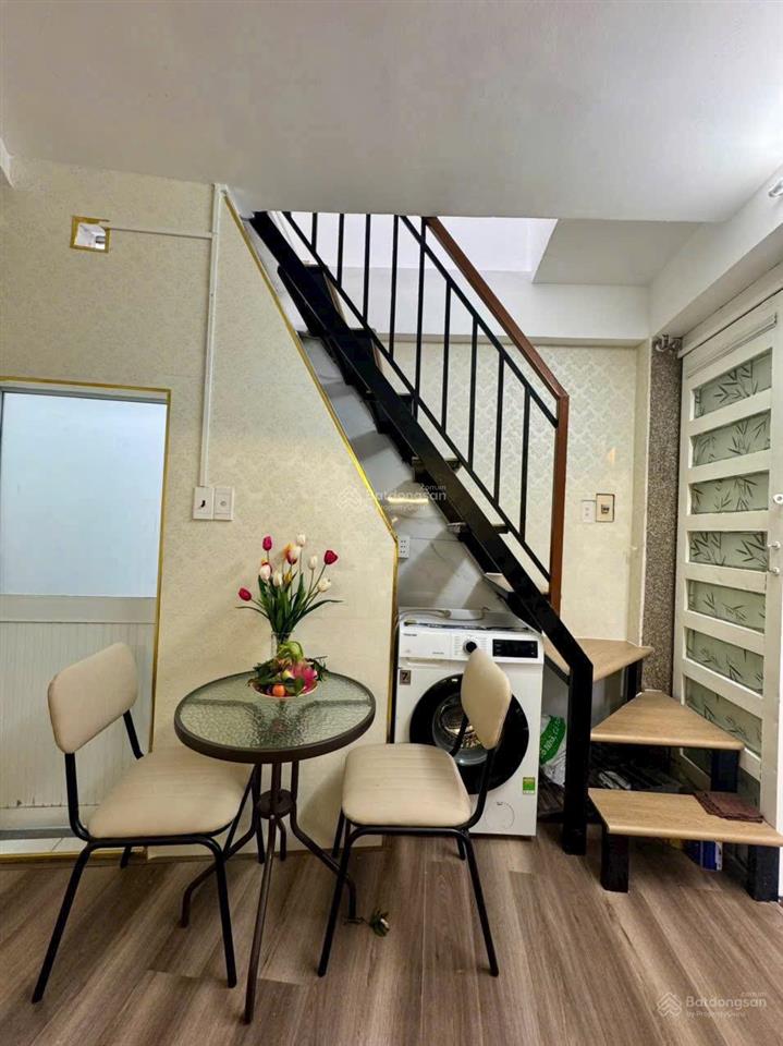 Chỉ hơn 2 tỷ có nhà q1 bán nhà  quận 1 khu trung tâm bật nhất full nội thất,hẻm an ni