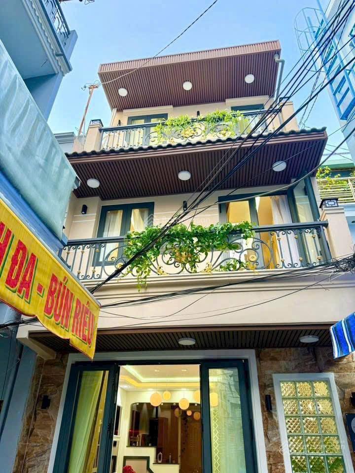 Giảm giá cực tốt phú nhuận em xinh em đẹp lung linhnhanh mới kịp bán nhà huỳnh vă