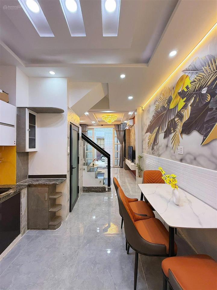 Ban nha phan van tri 5 phong ngủ dt35m 4 tầng gia6 ty hơn nha mới đẹp chi don vào o
