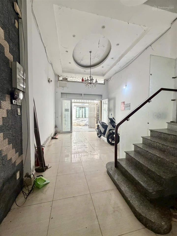 Hàng hiếm , nhà mặt tiền thụt đường nguyễn thượng hiền , p5 q. bình thạnh siêu phẫm dòng