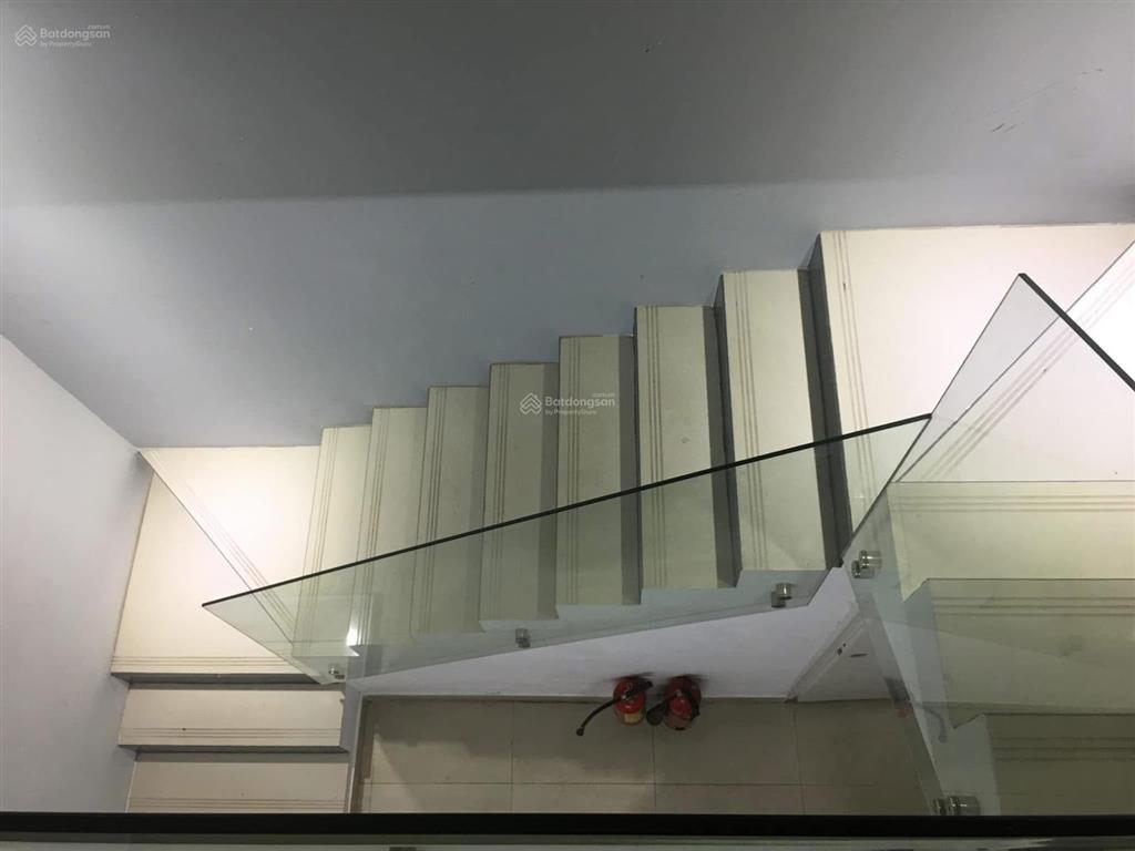 Bán nhà riêng tại nguyễn khoái, quận 4, 24,9 tỷ, 70 m2, view đẹp