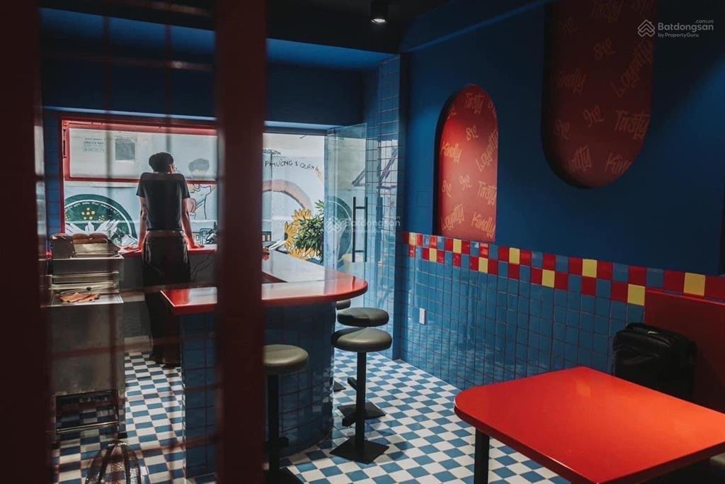 Bán nhà riêng tại nguyễn khoái, quận 4, 24,9 tỷ, 70 m2, view đẹp