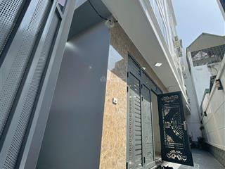 Bán nhà liên mạc 37/45m2  lô góc 2 thoáng  ô tô đỗ cửa  mặt tiền rộng,nhà mới ở ngay!