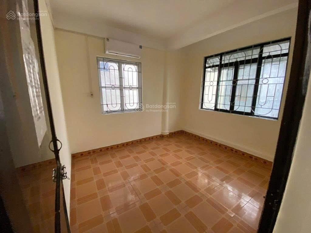 Bán nhà lê văn hiến  lô góc 50m2 hai thoáng sổ đẹp  mặt tiền khủng  ô tô vào nhà