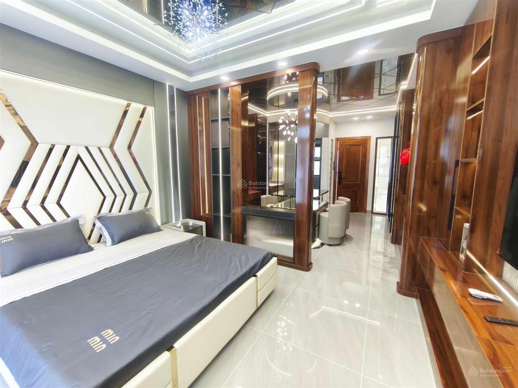 Bán nhà riêng tại đường phan huy ích, 15,2 tỷ, 61,5m2, đẹp, nhiều tiện ích