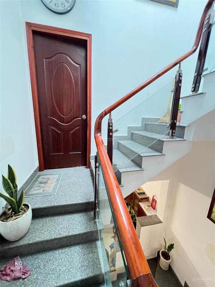 Nhà đẹp 3 tầng, hẻm xe hơi  ô tô ngủ trong nhà  phan huy ích, gò vấp.dt 4m x 14m (48m)giá 6.95 tỷ