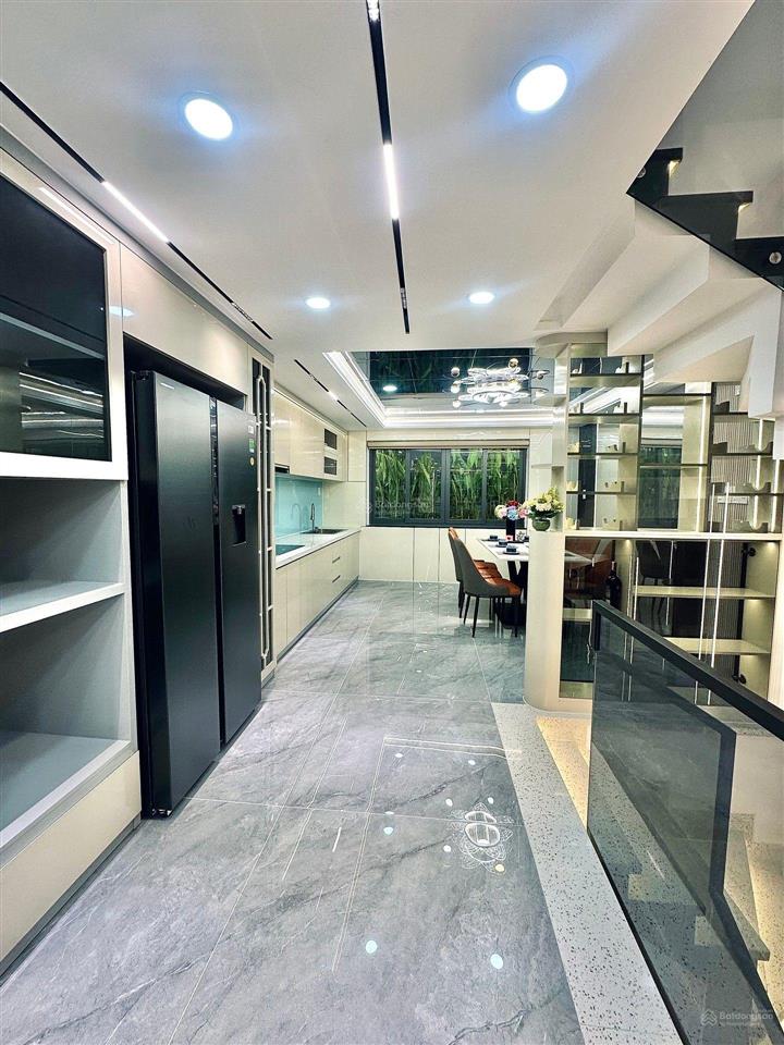 Giam 300 triệu giá 7.29 tỷnhà mới xây 5 tầng nở hậufull nội thấthẻm xe hơi thông phạm văn bạch.
