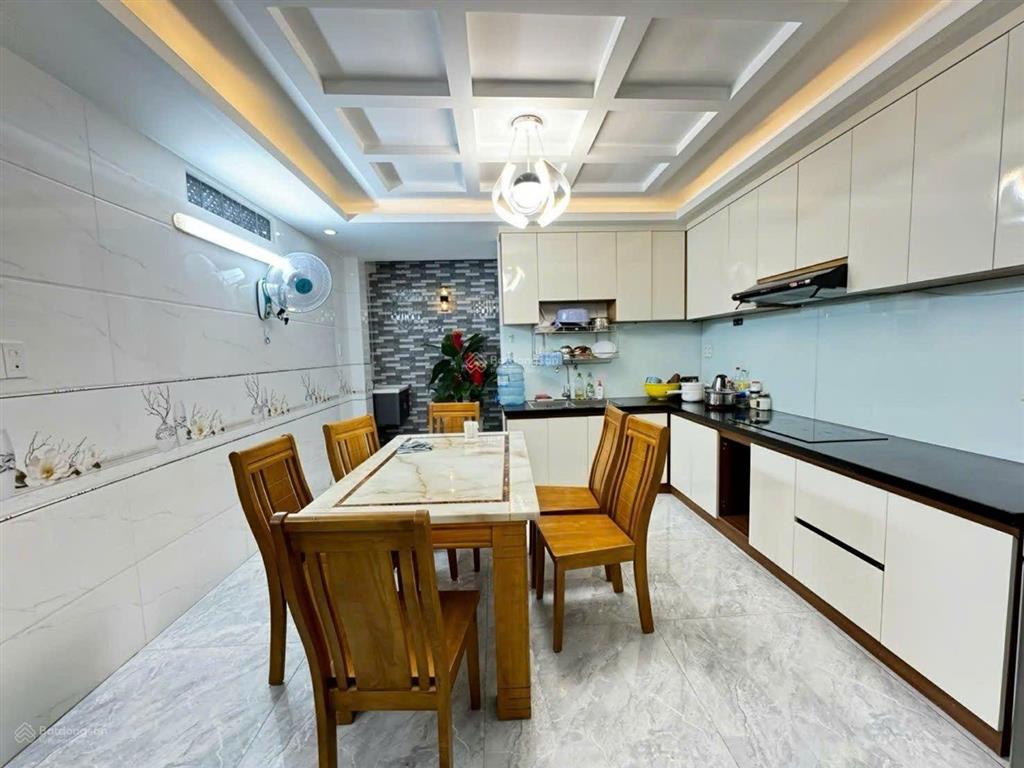 Giảm 600 triệu còn 10.2ty5tầngthang máy6pn6wc4mx24mhem 8mnguyễn duy cungphan huy íchgò vấp