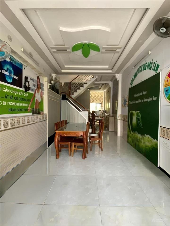 Đường nguyễn duy cung  phan huy ích  gò vấp  3 tầng  4pn  4wc  4,2m x 15m  5,98 tỷ.