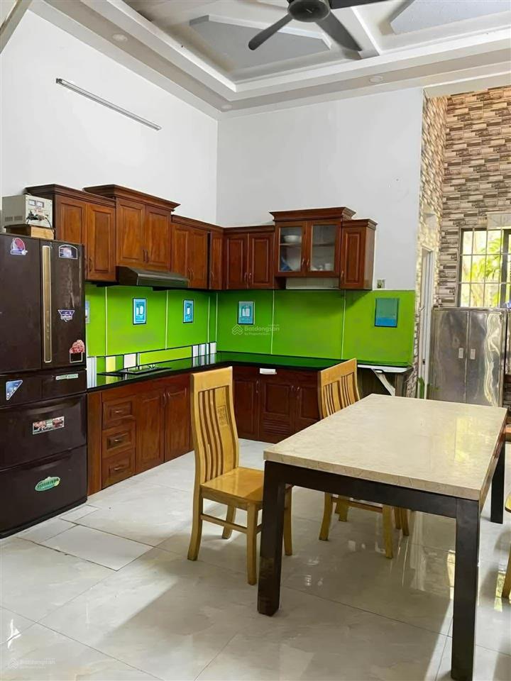 Đường nguyễn duy cung  phan huy ích  gò vấp  3 tầng  4pn  4wc  4,2m x 15m  5,98 tỷ.