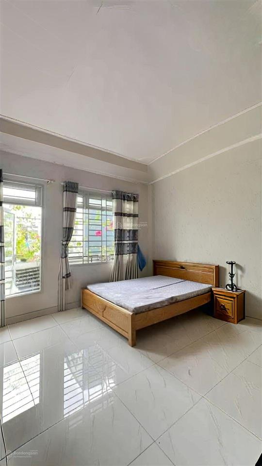 Đường nguyễn duy cung  phan huy ích  gò vấp  3 tầng  4pn  4wc  4,2m x 15m  5,98 tỷ.