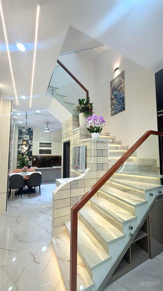 Sát mặt tiền nguyễn sỹ sách, chợ tân trụ, trường chinh, phạm văn bạch, 3 tầng mới, 50m2, 5.65 tỷ