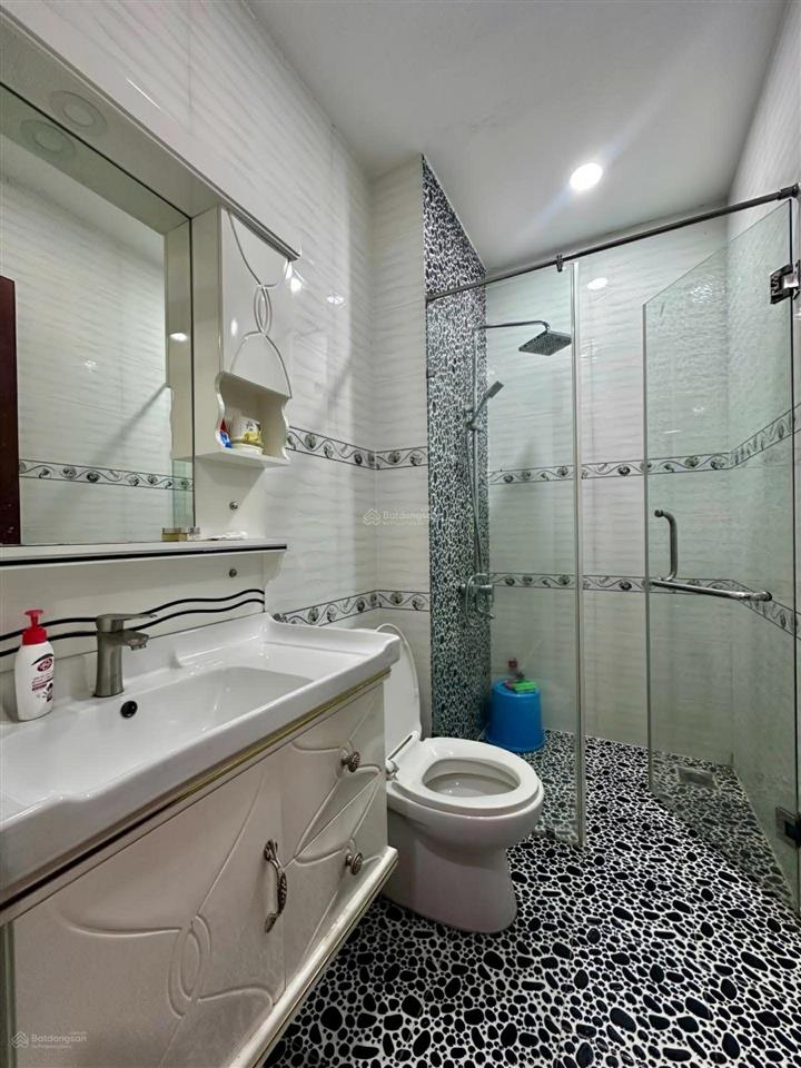 Cống lởphan huy íchphạm văn bạchôtô ngủ trong nhà5 tầng btctkhu phân lô đồng bộ 4mx16m8.5ty.