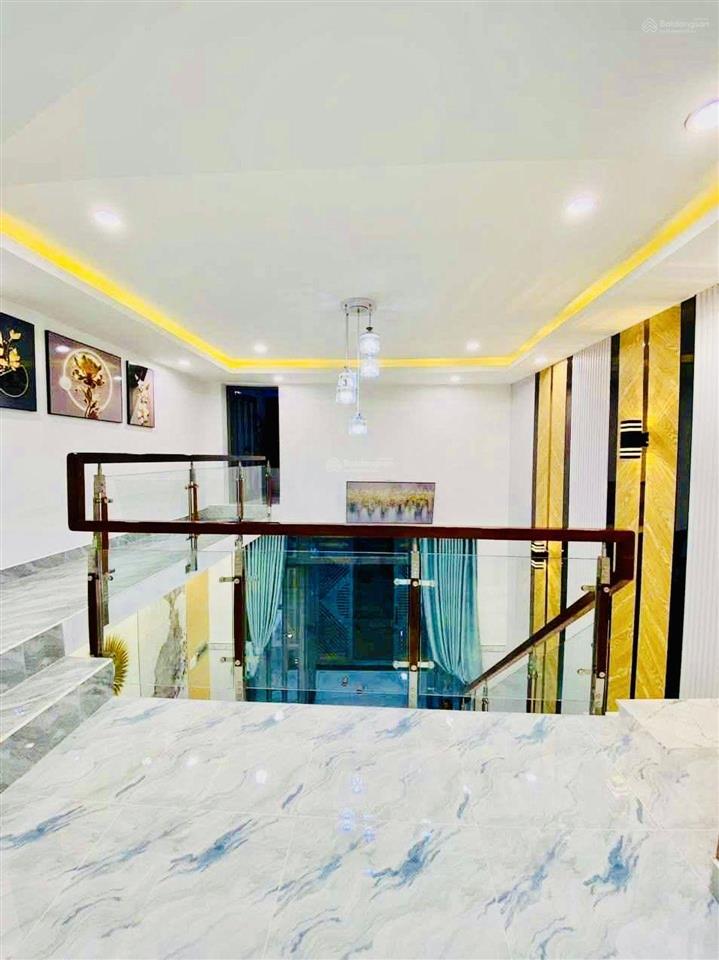 Giảm sâu 200 triệu còn 4.99 tỷchợ tân trụnguyễn sỹ sáchhẻm xe hơicó phòng ngủ dưới trệt.