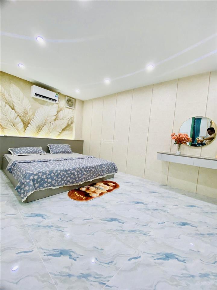 Giảm sâu 200 triệu còn 4.99 tỷchợ tân trụnguyễn sỹ sáchhẻm xe hơicó phòng ngủ dưới trệt.