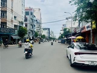 Mặt tiền kinh danh lộ nhựa 24m ngay chợ phạm văn bạch tân sơn tân bình 2 tầng 5,3m x 25m 19,9 tỷ