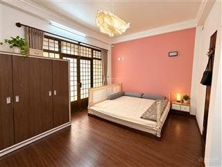 Nhà nguyên căn hẻm xe tải 79/ phan đăng lưu, giá 27tr/tháng