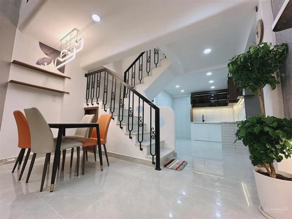 Nhà 3 tầng ngô tất tố  giảm mạnh 300 triệu