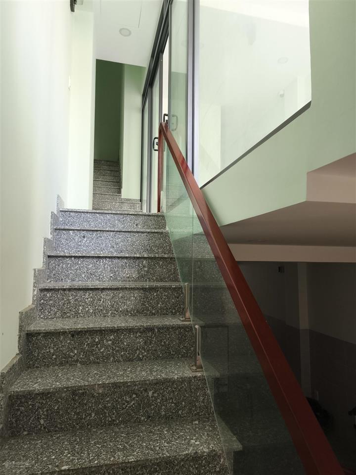 Chính chủ mb kinh doanh 55m²  nửa trệt+ l1