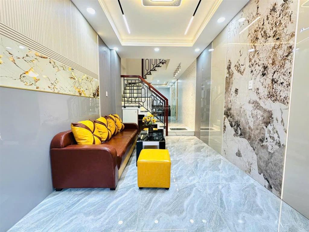 Nhà đẹp phạm văn chiêu gò vấp  nhỉnh 5 tỷ  hxh tới nhà  3 tầng 4pn  sát mặt tiền