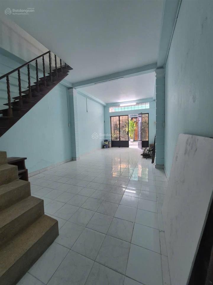 Bán đất tặng nhà gò vấp  nhỉnh 6 tỷ  80m2  hxh ô tô đỗ cửa  xây chdv hoặc nhà ở