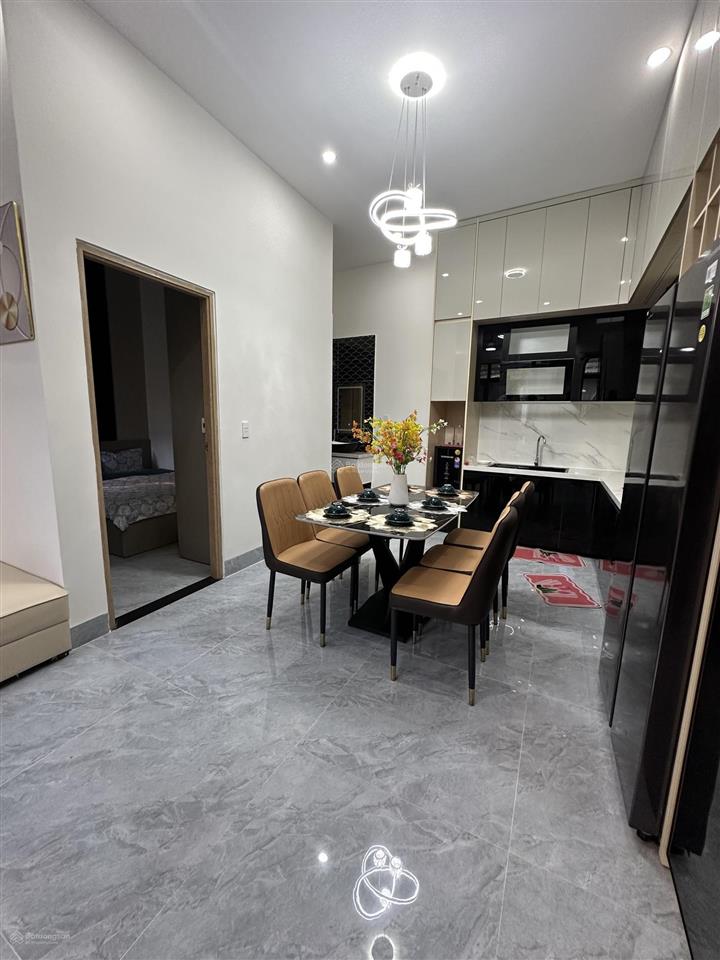 Chào bán căn nhà villa mini kiệt ô tô đậu đỗ trước nhà