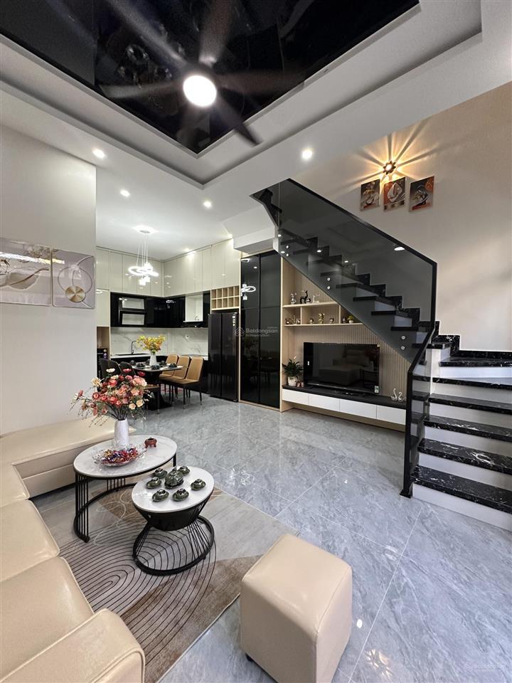Chào bán căn nhà villa mini kiệt ô tô đậu đỗ trước nhà