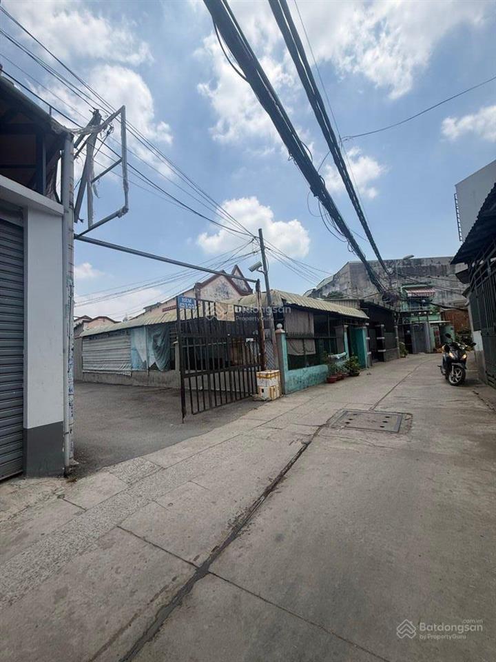 Bán nhà mặt tiền đường số 11 , phường cát lái, tp thủ đức (q2 cũ)  3 tầng hoàn công  giá 7.4 tỷ