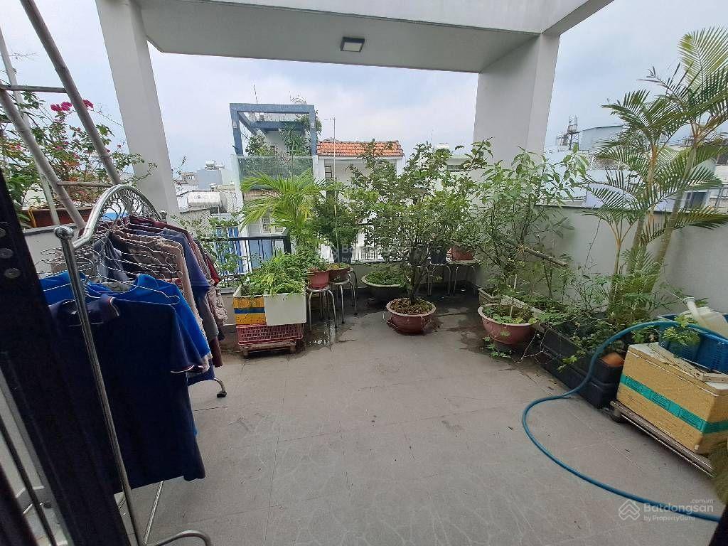 Nhà vip tân bình  4 tầng xe hơi ngủ trong nhà