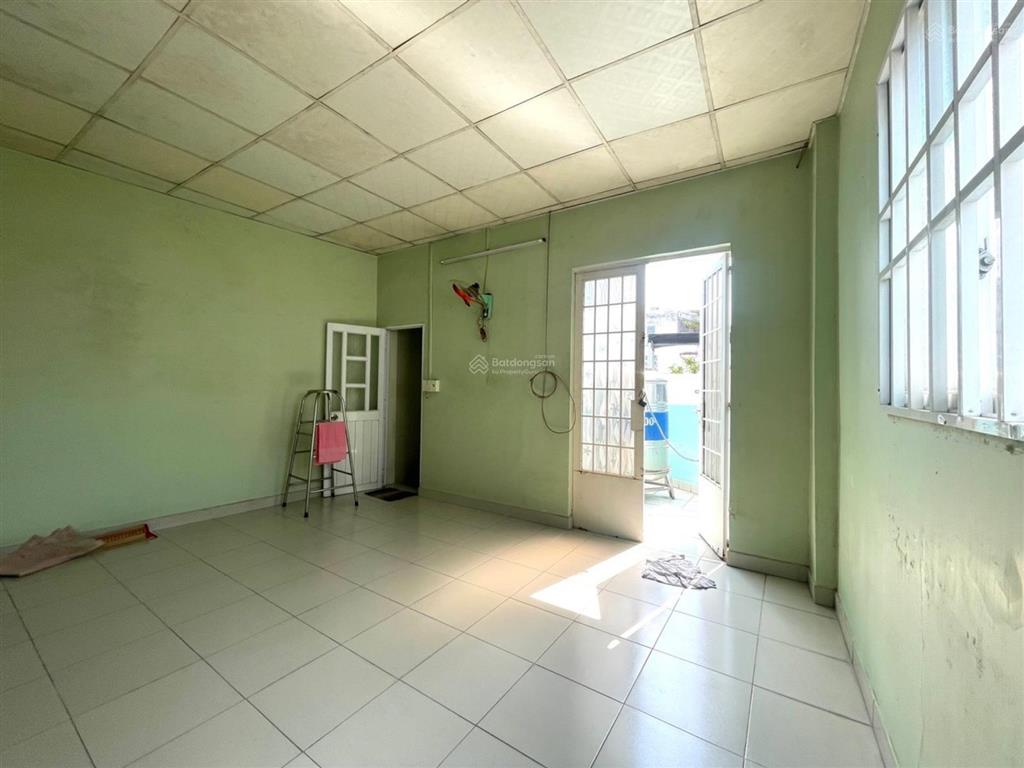 Cần bán nhà hẻm 1/ hồng lạc  lô góc giá nhỉnh 3,9đ