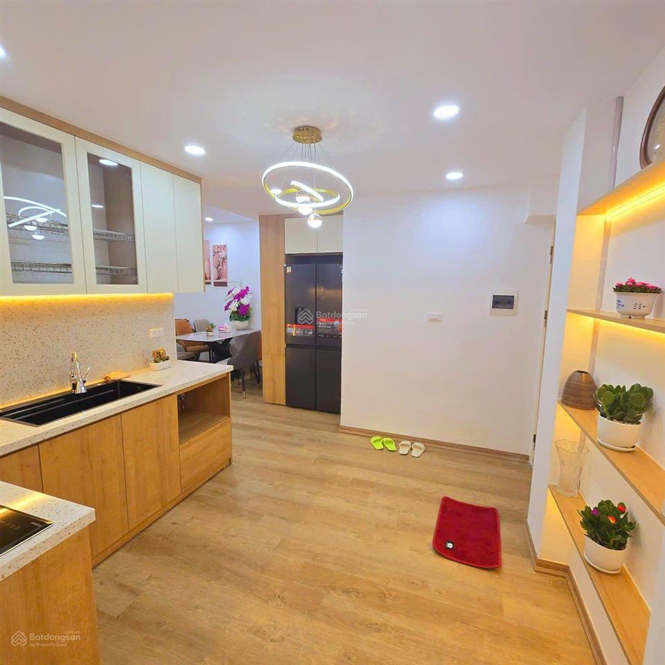 Chính chủ bán căn tập thể. kim liên, đống đa t2 dt 90m2, giá 6,3 tỷ