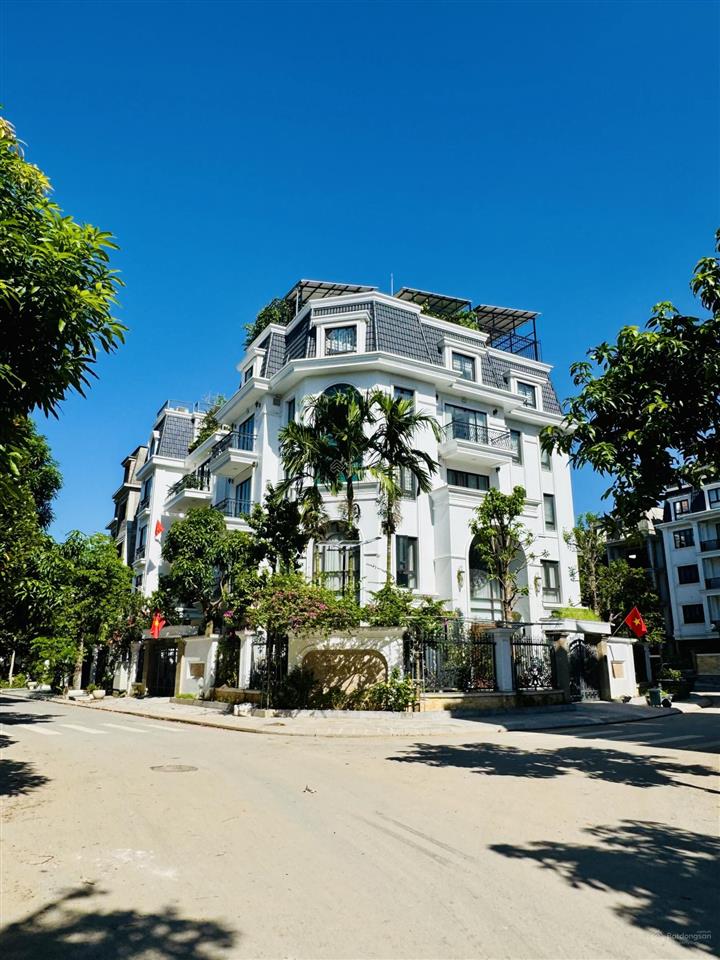 Không nên bỏ qua căn này nếu anh chị đầu tư, mua ở kđt lideco, dt 222m2, mt 12m, giá chỉ 24,x tỷ