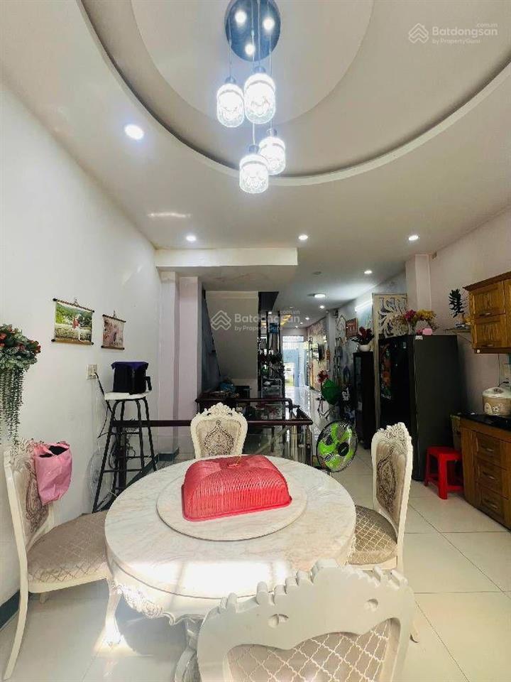 Nhà đẹp  vào ở ngay  ngang hơn 5m  3 tầng  67m2  6 tỷ xíu