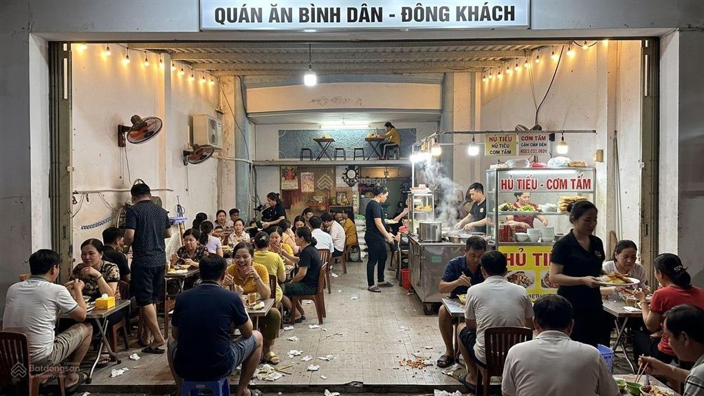 Bán nhà mặt tiền q6  giáp q5, q11 dt 100m2  ngang hơn 6m  8 tỷ hơn