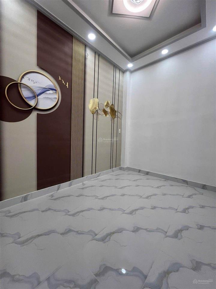 Nhà đẹp q6  giáp q5  sát mặt tiền  gần chợ bình tiên  dt 44m2  4pn  5 tỷ nhỉnh