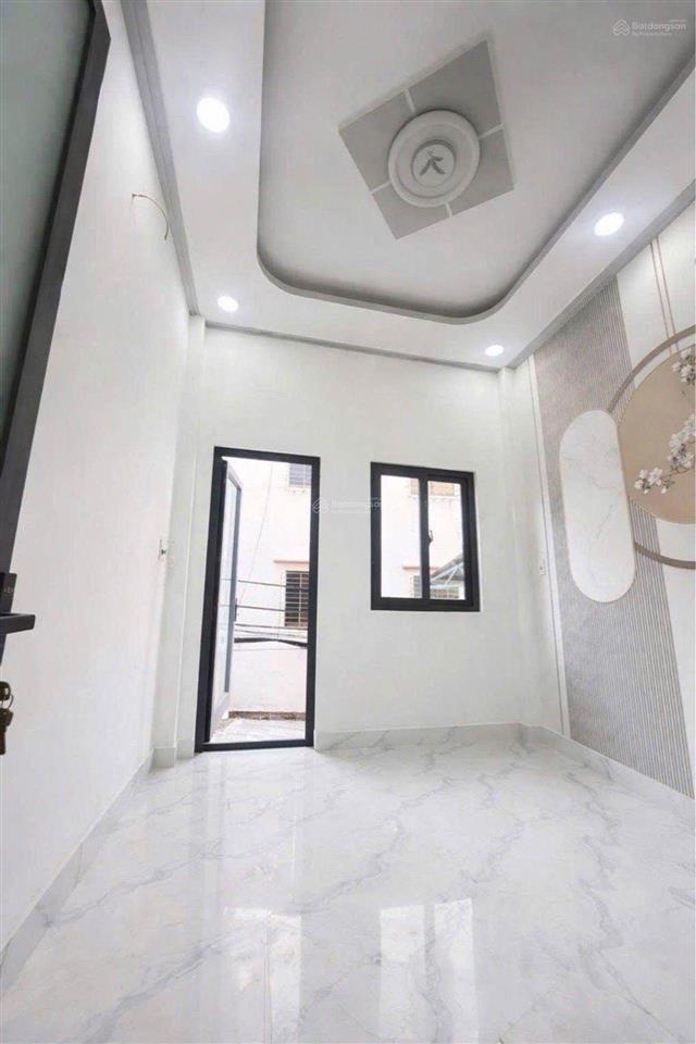 Nhà đẹp q6  giáp q5  sát mặt tiền  gần chợ bình tiên  dt 44m2  4pn  5 tỷ nhỉnh