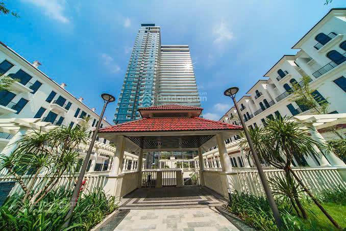 Hơn 18 tỷ sở hữu căn hộ 141m2 full đồ đẹp. ban công hướng mát, tầng trung. 0987 938 ***