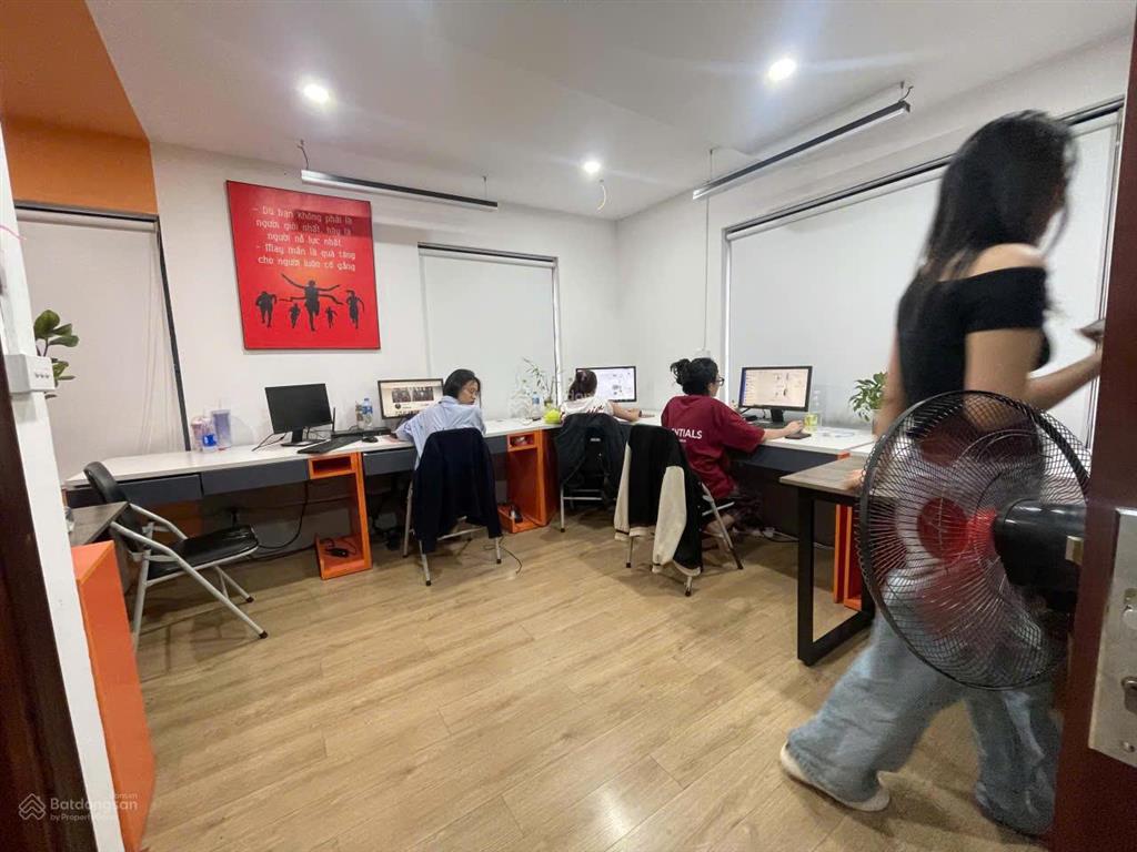 Bán gấp tòa văn phòng đình thôn dòng tiền 80tr/tháng 76,2m2 7tầng thang máy mt5.7m 34tỷ nam từ liêm