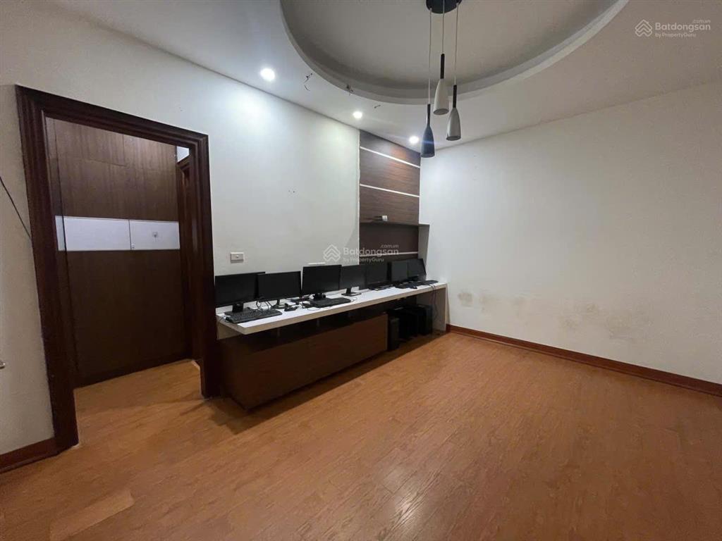Bán gấp tòa văn phòng đình thôn dòng tiền 80tr/tháng 76,2m2 7tầng thang máy mt5.7m 34tỷ nam từ liêm