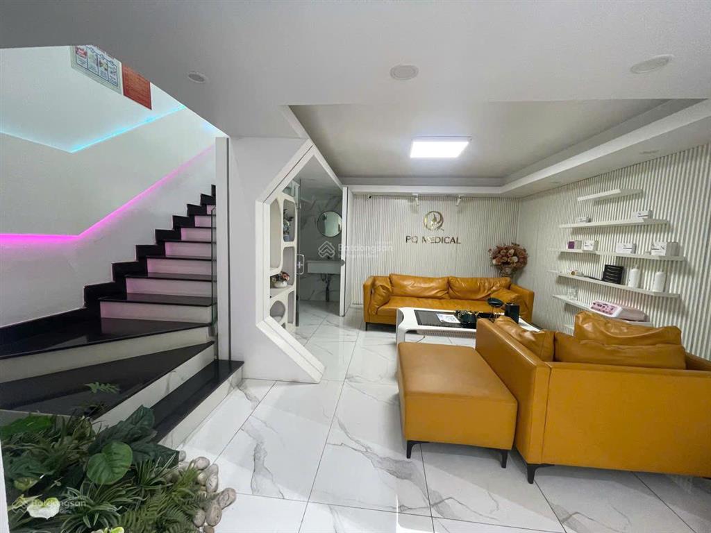 Bán gấp tòa văn phòng đình thôn dòng tiền 80tr/tháng 76,2m2 7tầng thang máy mt5.7m 34tỷ nam từ liêm