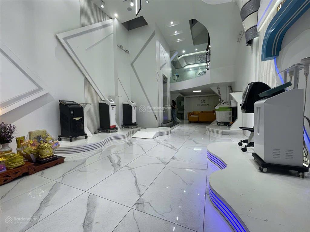 Bán gấp tòa văn phòng đình thôn dòng tiền 80tr/tháng 76,2m2 7tầng thang máy mt5.7m 34tỷ nam từ liêm