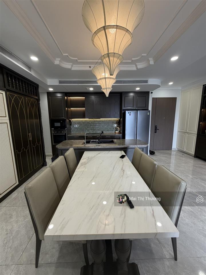 Rẻ nhất hôm nay chậm tay là hết midtown phú mỹ hưng quận 7 nhà như hình giá 47tr/th  0909 462 ***