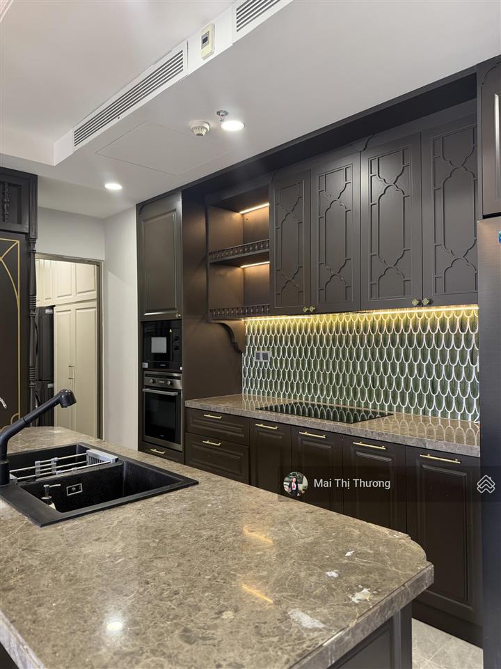 Rẻ nhất hôm nay chậm tay là hết midtown phú mỹ hưng quận 7 nhà như hình giá 47tr/th  0909 462 ***