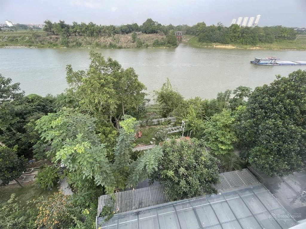 Cho thuê nhà riêng 5pn, 4wc, 14 triệu, 100m2 tại số 2a ngõ 266 bắc cầu, hà nội