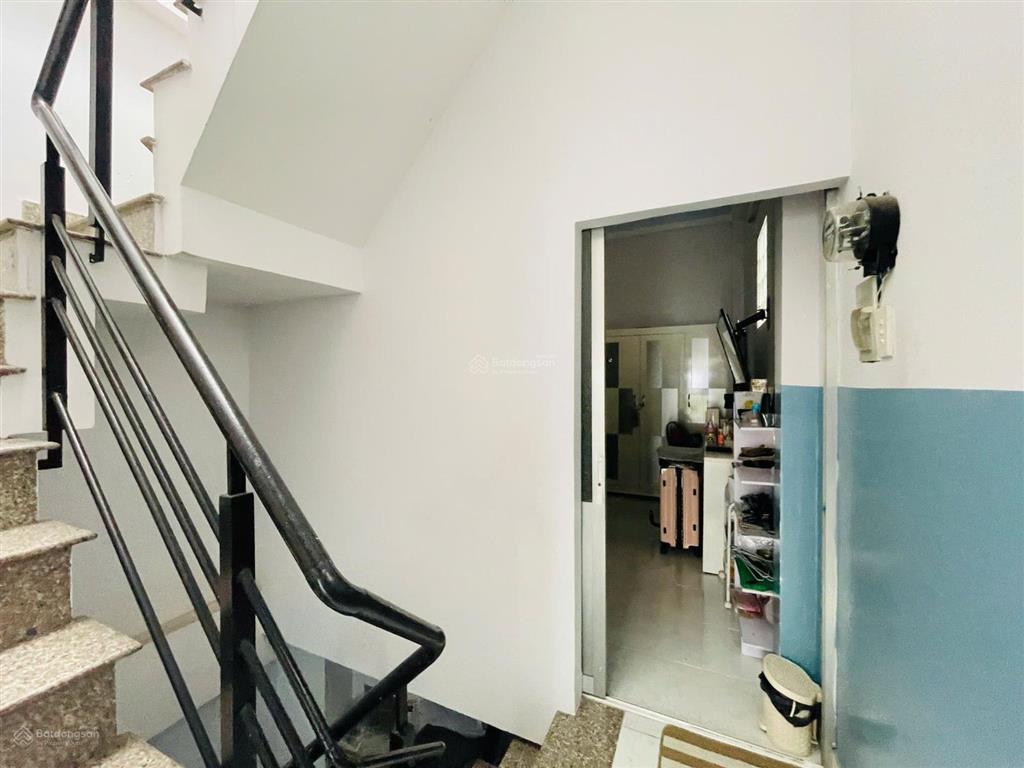Đi làm không cần vội, ngay ngã tư phú nhuận, hẻm xe hơi, 3,1x13m, 3 tầng, 4pn 3wc