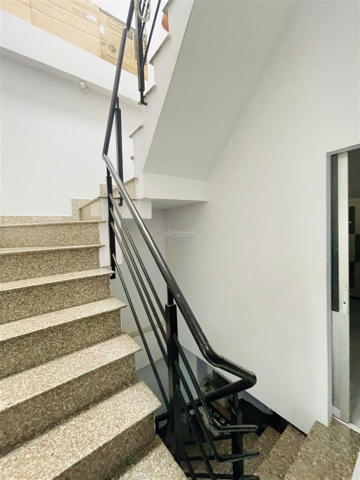 Đi làm không cần vội, ngay ngã tư phú nhuận, hẻm xe hơi, 3,1x13m, 3 tầng, 4pn 3wc