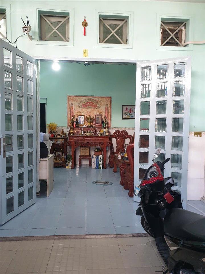 Nhà 5x20m ngay gần chợ hóc môn, chủ cần bán nhanh giá tốt