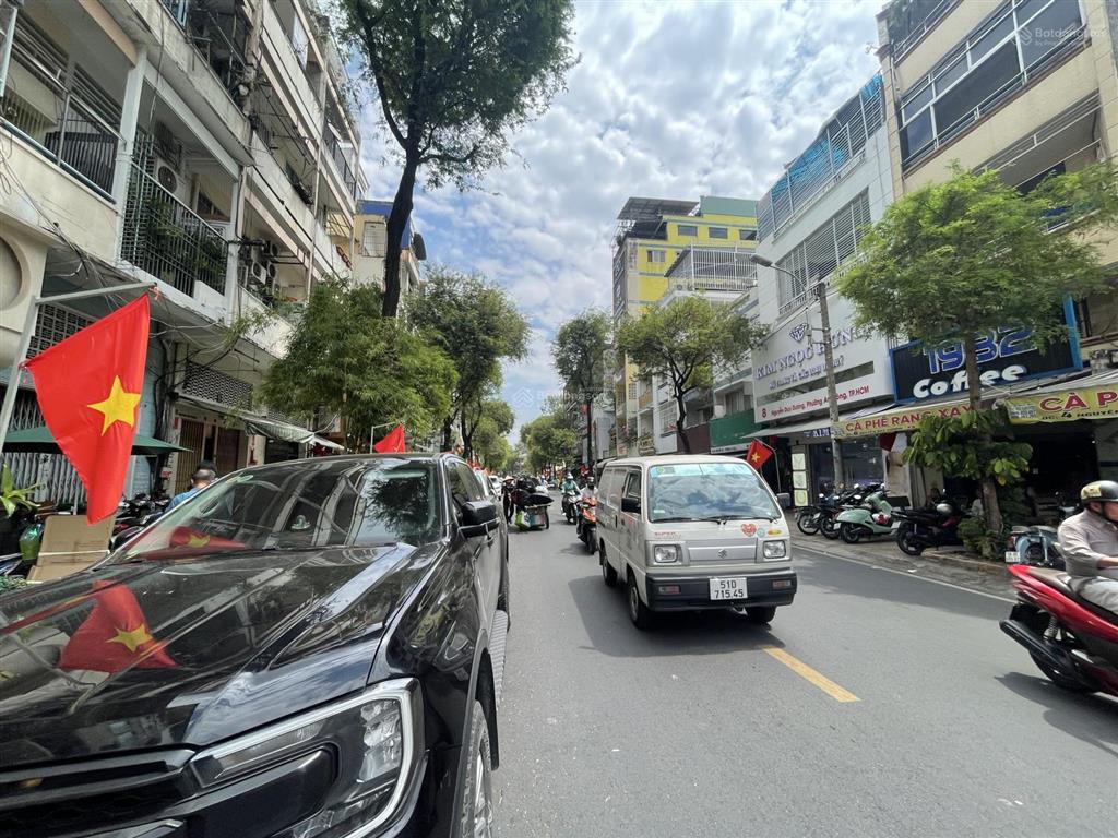 Mặt tiền nguyễn duy dương, 76m2 4 tầng chủ nhà thiện chí bán
