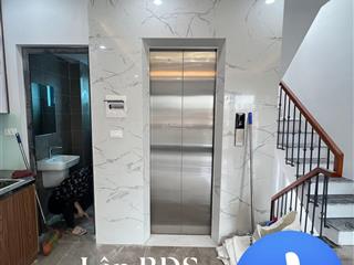 Bán nhà 7 tầng thang máy, ngã tư cầu giấy, gần phố, giá 12 tỷ , ngõ ô tô, ba gác